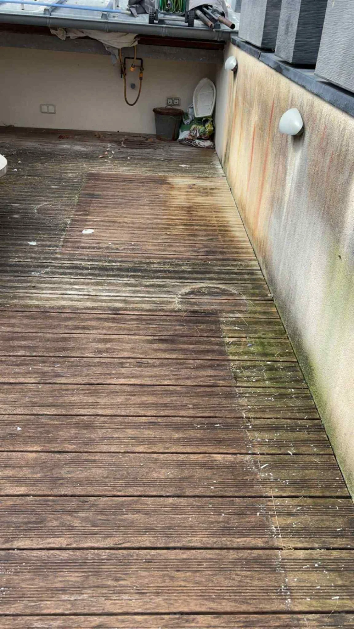 Terrasse avant nettoyage